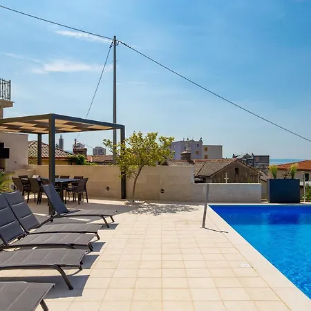 Apartment Belvedere