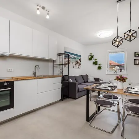 Belvedere Apartment *