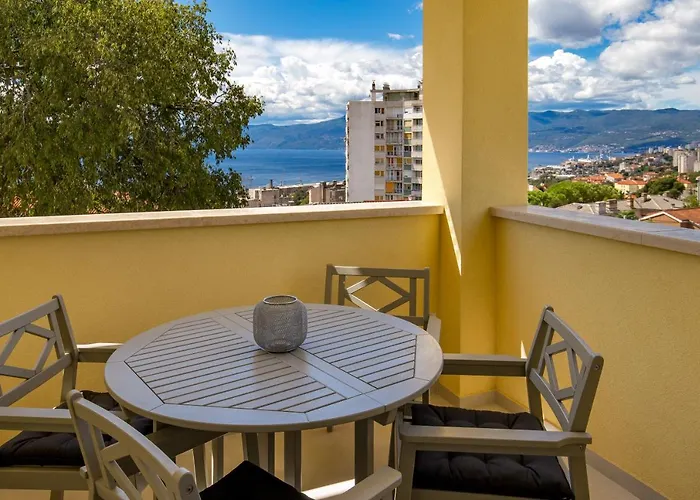Apartment Belvedere *